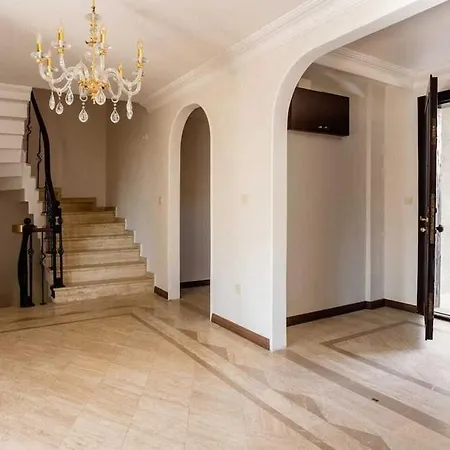 Beykoz بيكوز 3+2 مطلة على البحر